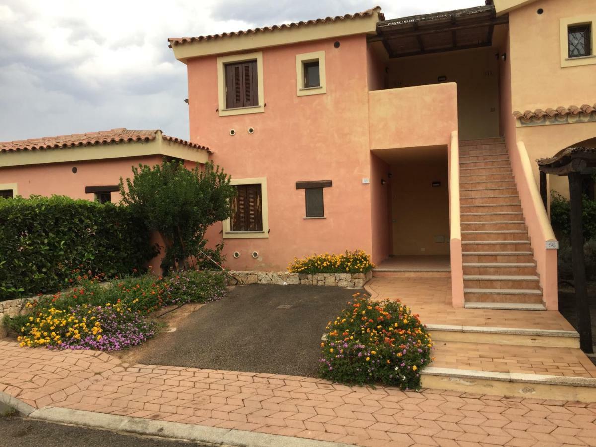 Casa Vacanza A Porto Istana مورتا ماريا المظهر الخارجي الصورة